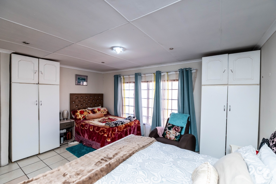 3 Bedroom Property for Sale in Summerpride Eastern Cape
